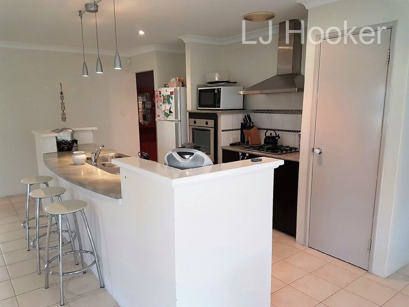 13 Freeling Road, Port Kennedy WA 6172