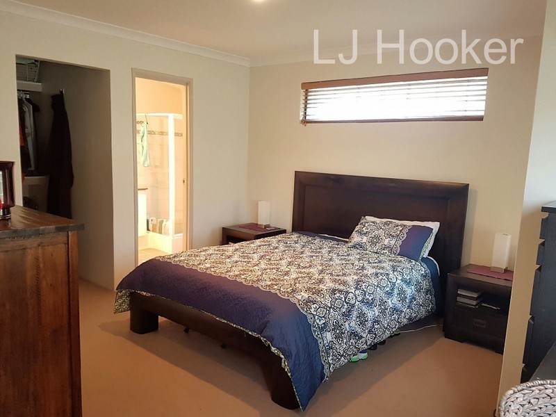 13 Freeling Road, Port Kennedy WA 6172