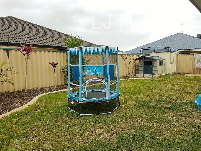 13 Freeling Road, Port Kennedy WA 6172