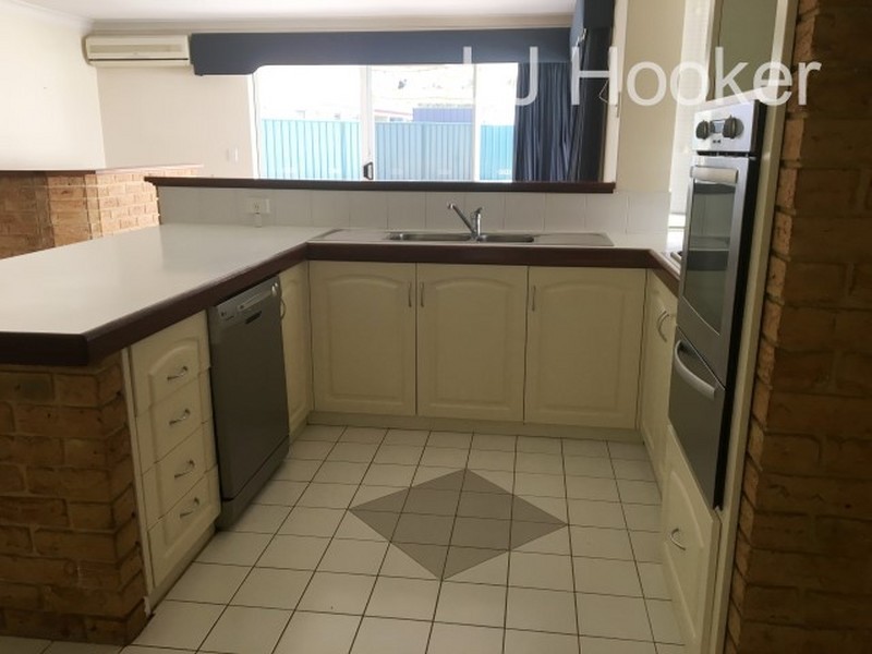12 Arunta Place, Rockingham WA 6168