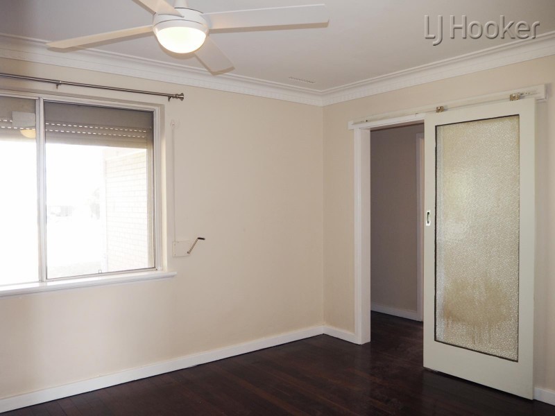 31 Steward Way, Orelia WA 6167