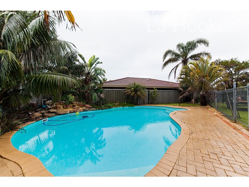 6 Columbus Court, Port Kennedy WA 6172