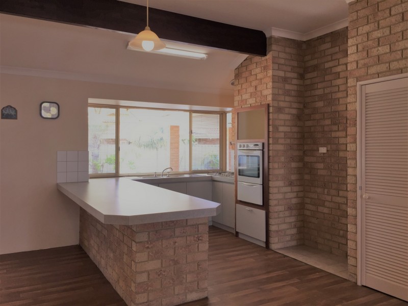 6 Columbus Court, Port Kennedy WA 6172