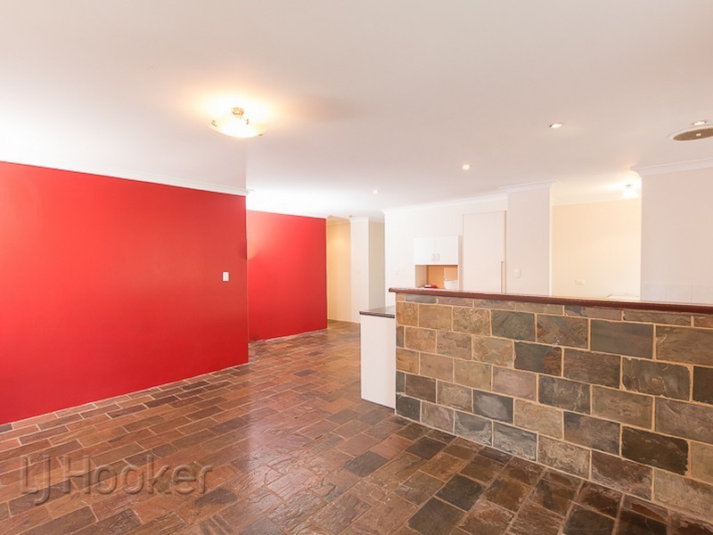 24 Carnegie Loop, Cooloongup WA 6168