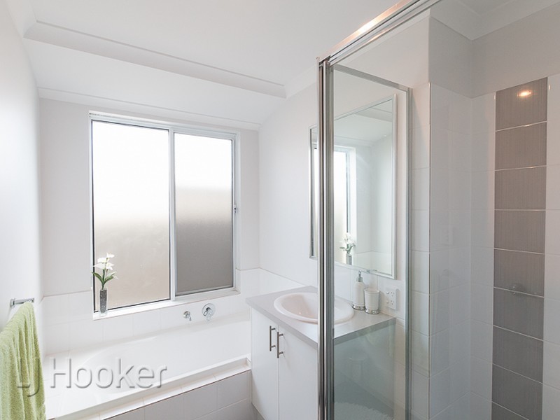 9 Strathallen Street, Baldivis WA 6171