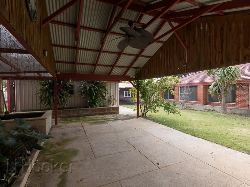 17 Mayflower Close, Port Kennedy WA 6172