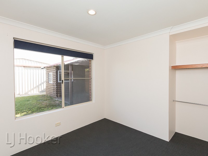 17 Mayflower Close, Port Kennedy WA 6172