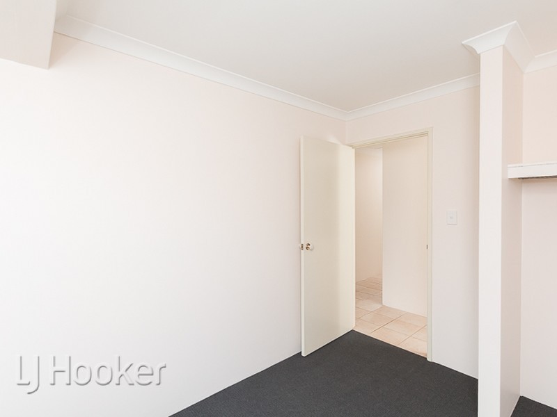 17 Mayflower Close, Port Kennedy WA 6172