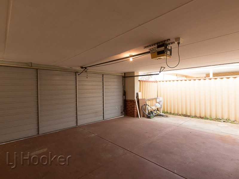 17 Mayflower Close, Port Kennedy WA 6172