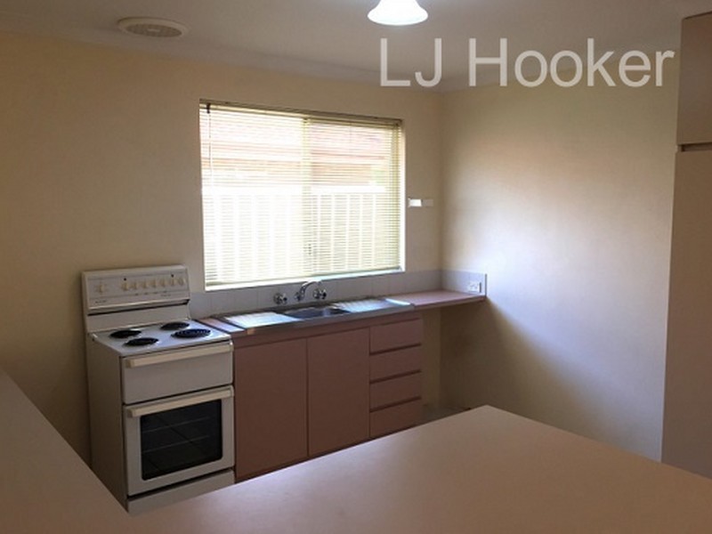 11 Silver Grove, Warnbro WA 6169