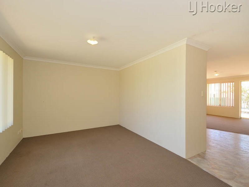 35 Mayflower Close, Port Kennedy WA 6172