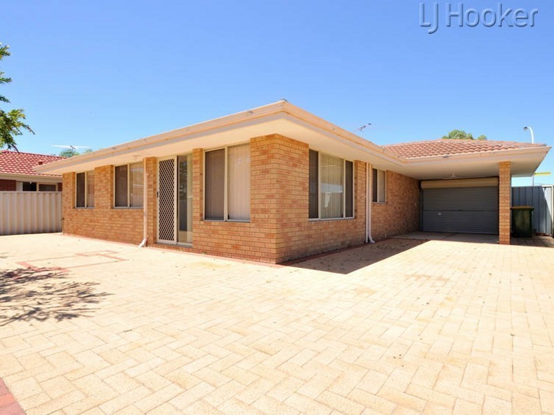 35 Mayflower Close, Port Kennedy WA 6172