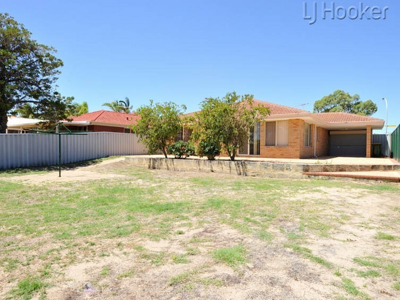 35 Mayflower Close, Port Kennedy WA 6172