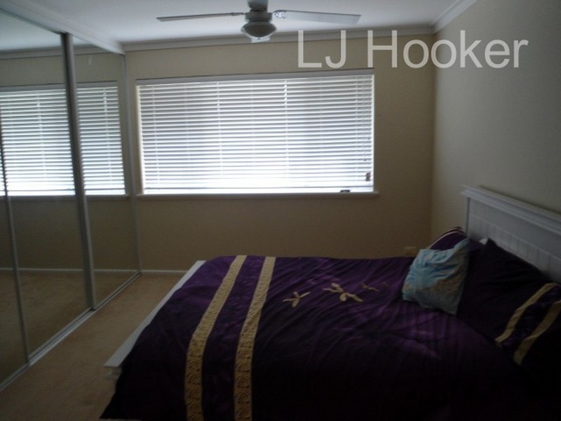 25 Okehampton Road, Warnbro WA 6169