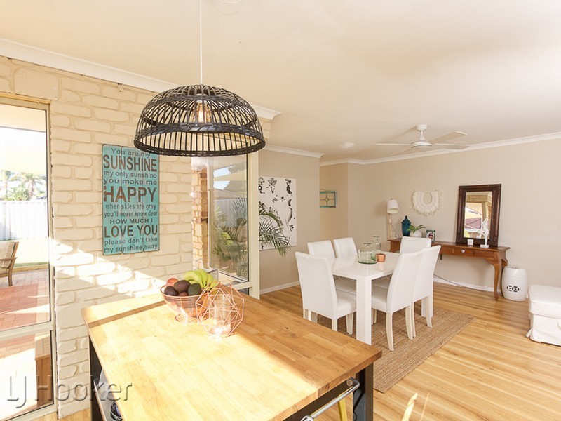 6 Dundee Close, Warnbro WA 6169