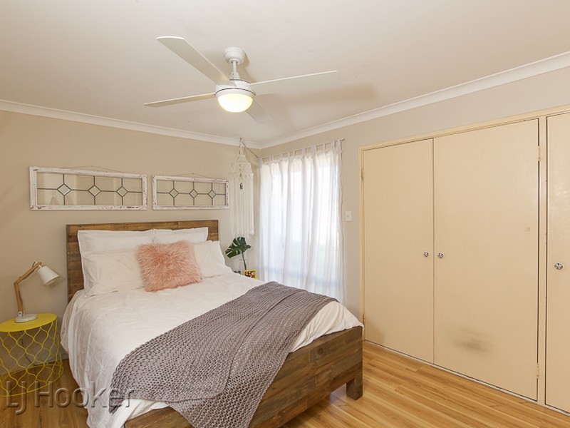 6 Dundee Close, Warnbro WA 6169