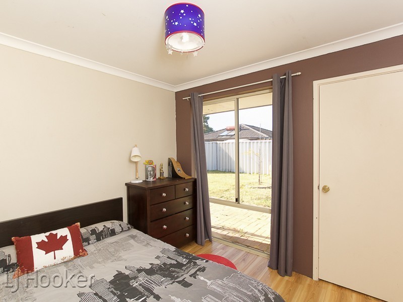 6 Dundee Close, Warnbro WA 6169
