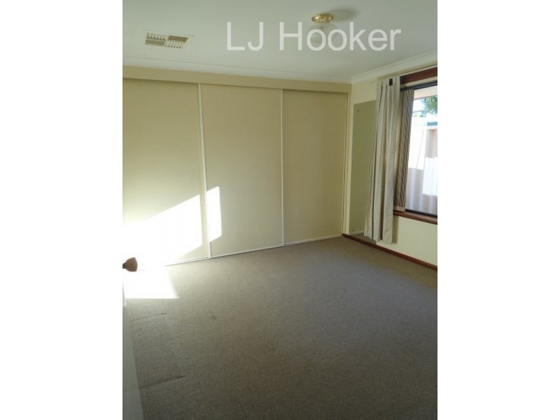 13 Nabberu Loop, Cooloongup WA 6168