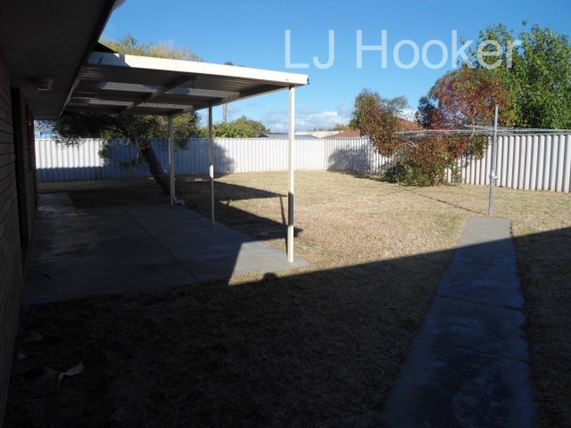 13 Nabberu Loop, Cooloongup WA 6168