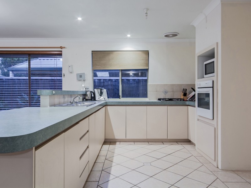 6 Taviano Vista, Secret Harbour WA 6173