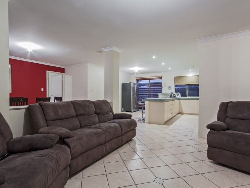 6 Taviano Vista, Secret Harbour WA 6173