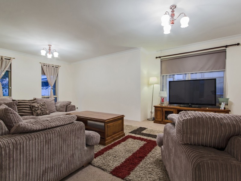 6 Taviano Vista, Secret Harbour WA 6173