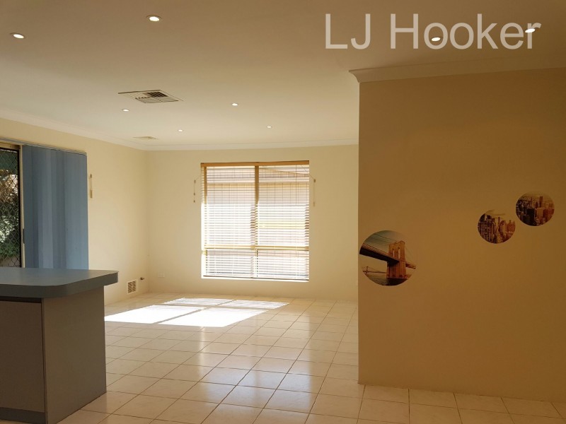 52 Perham Crescent, Leda WA 6170