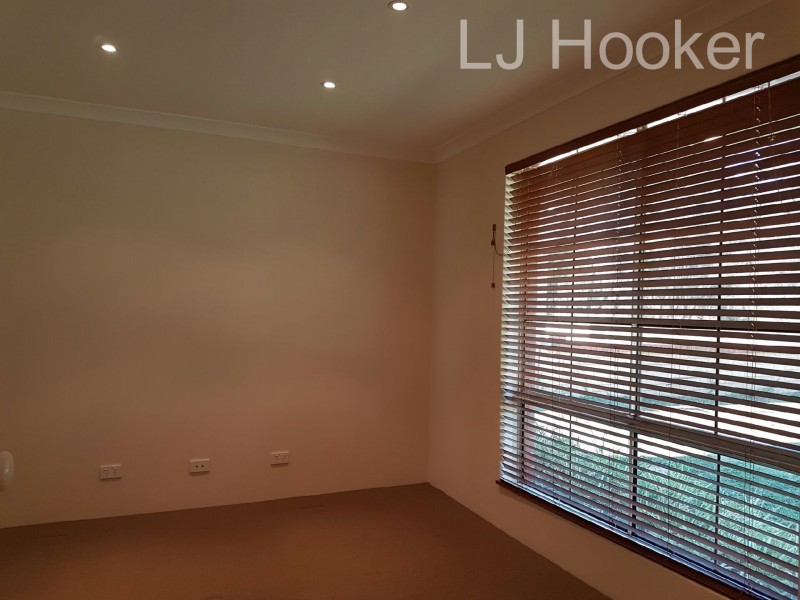 52 Perham Crescent, Leda WA 6170