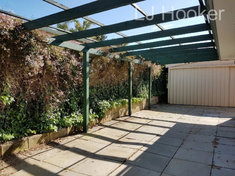 52 Perham Crescent, Leda WA 6170