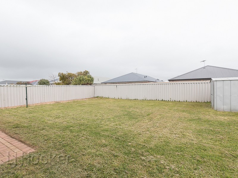 12 Seaspray Place, Waikiki WA 6169