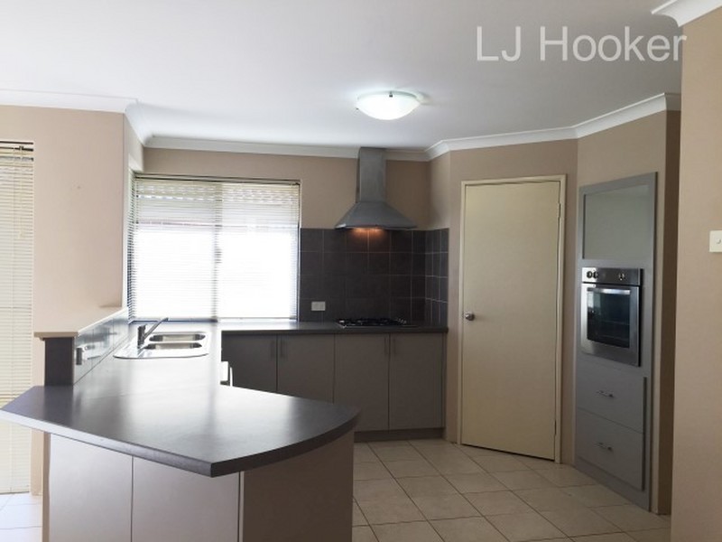 6 Freshwater Way, Secret Harbour WA 6173