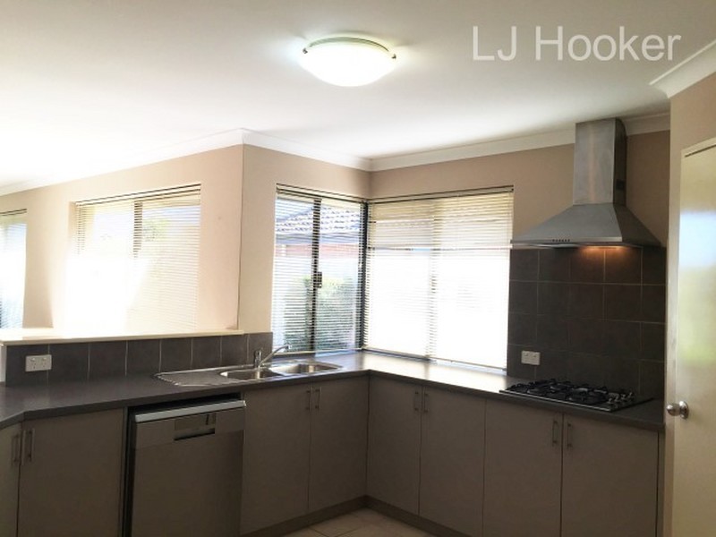 6 Freshwater Way, Secret Harbour WA 6173