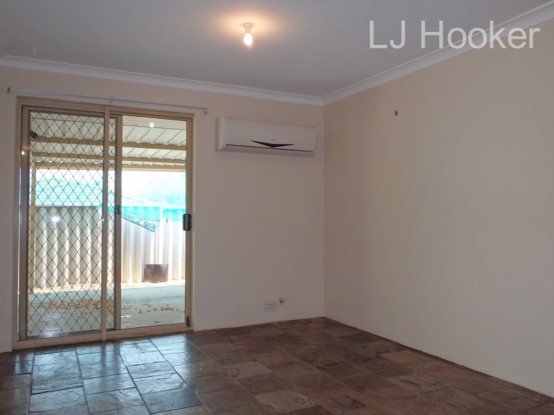 4 Darkins Retreat, Parmelia WA 6167
