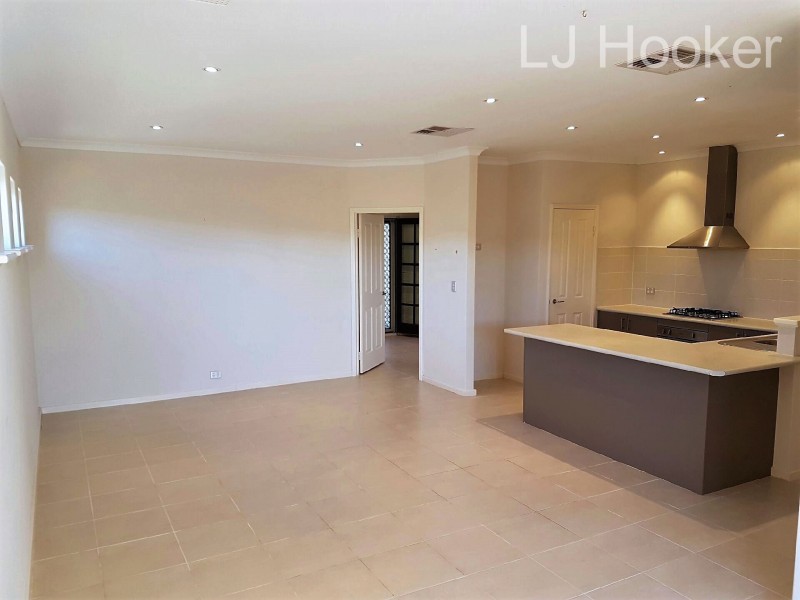 21 Swanbourne Avenue, Secret Harbour WA 6173