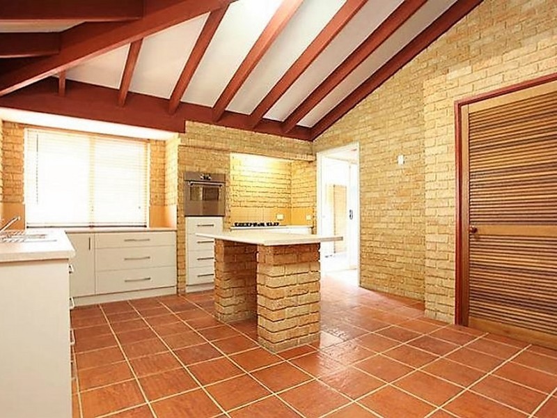 14 Abalone Crescent, Waikiki WA 6169