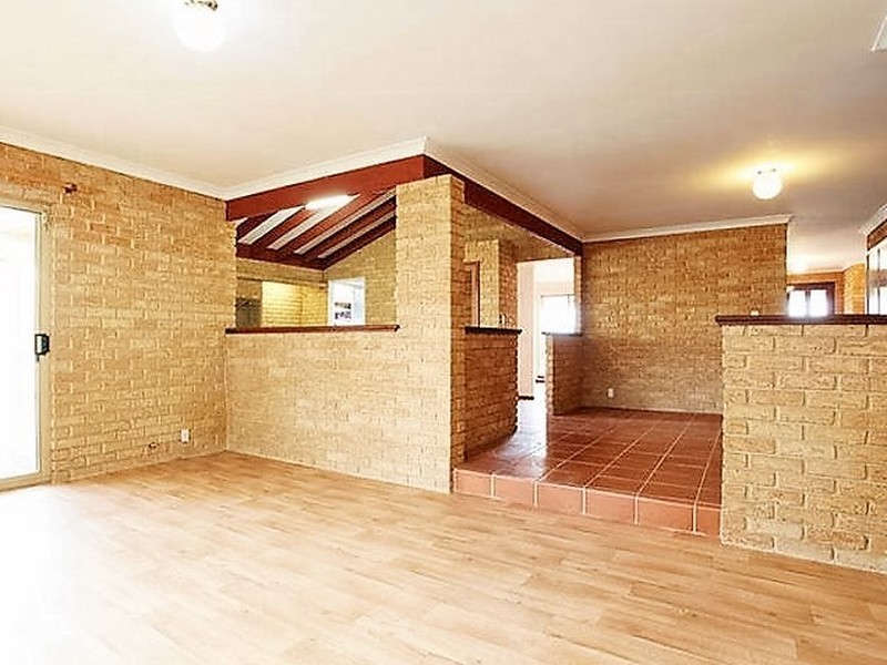 14 Abalone Crescent, Waikiki WA 6169