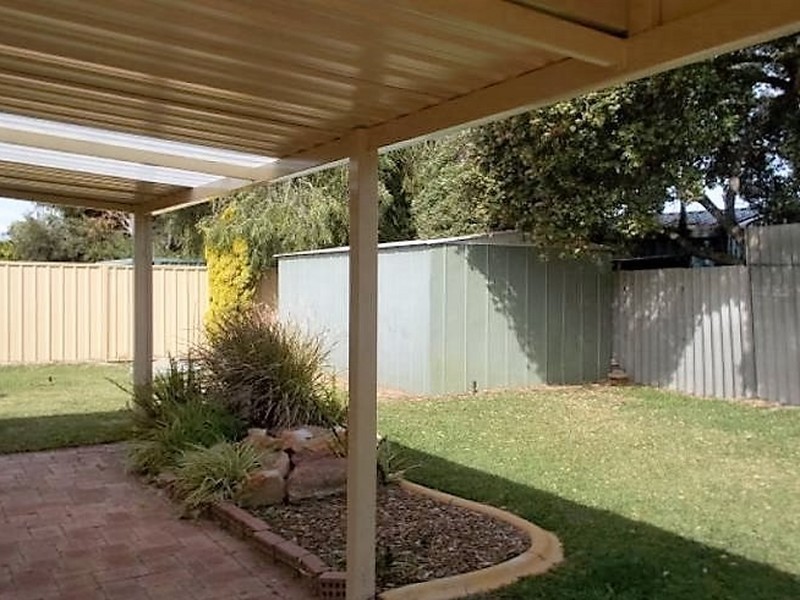 14 Abalone Crescent, Waikiki WA 6169