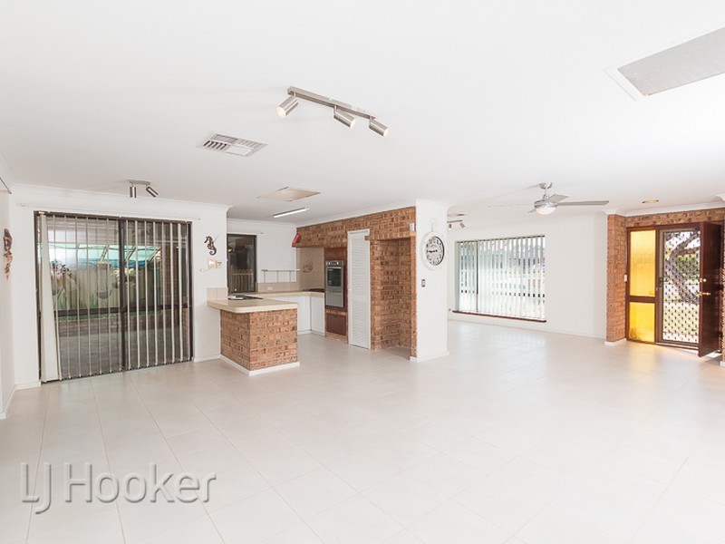 29 Malibu Road, Safety Bay WA 6169