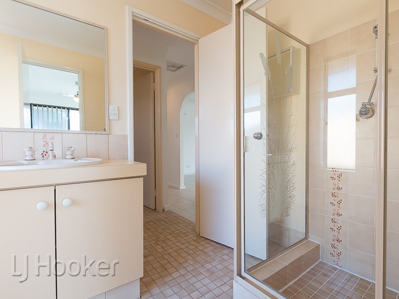 29 Malibu Road, Safety Bay WA 6169