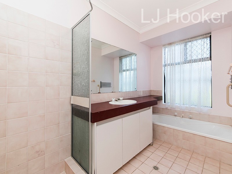 45 St Andrews Loop, Cooloongup WA 6168