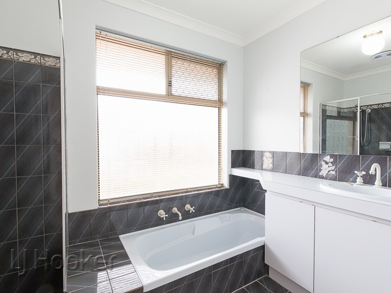 27 Frigate Close, Waikiki WA 6169