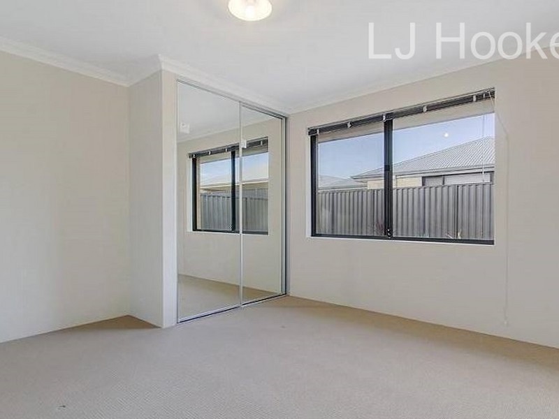 6 Athens Road, Wellard WA 6170