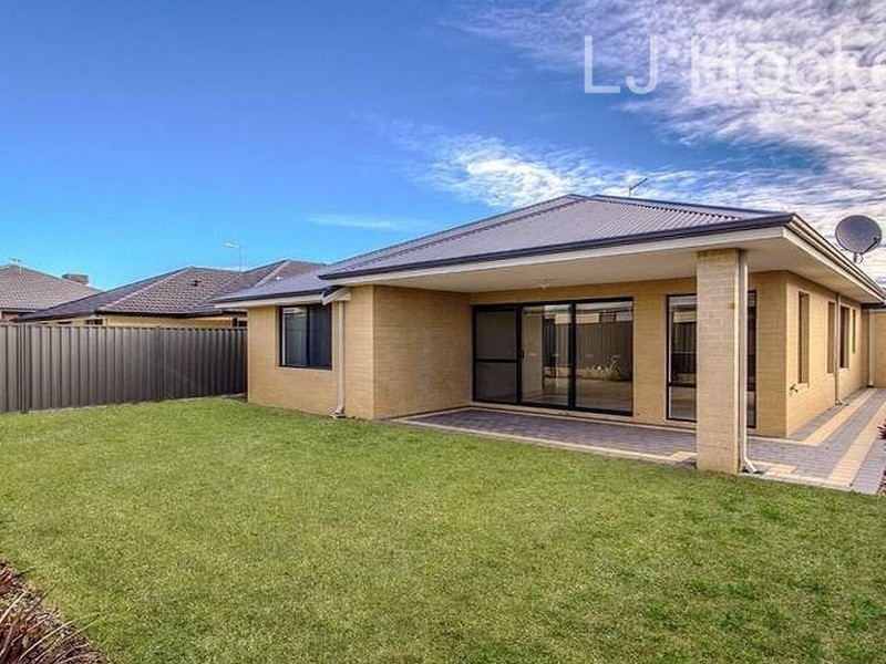 6 Athens Road, Wellard WA 6170