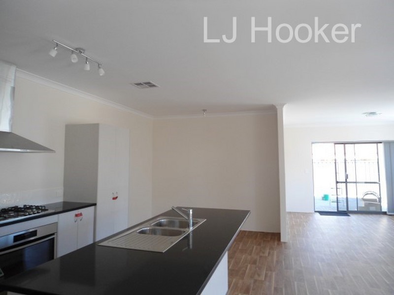 32 Wanderer Parkway, Baldivis WA 6171