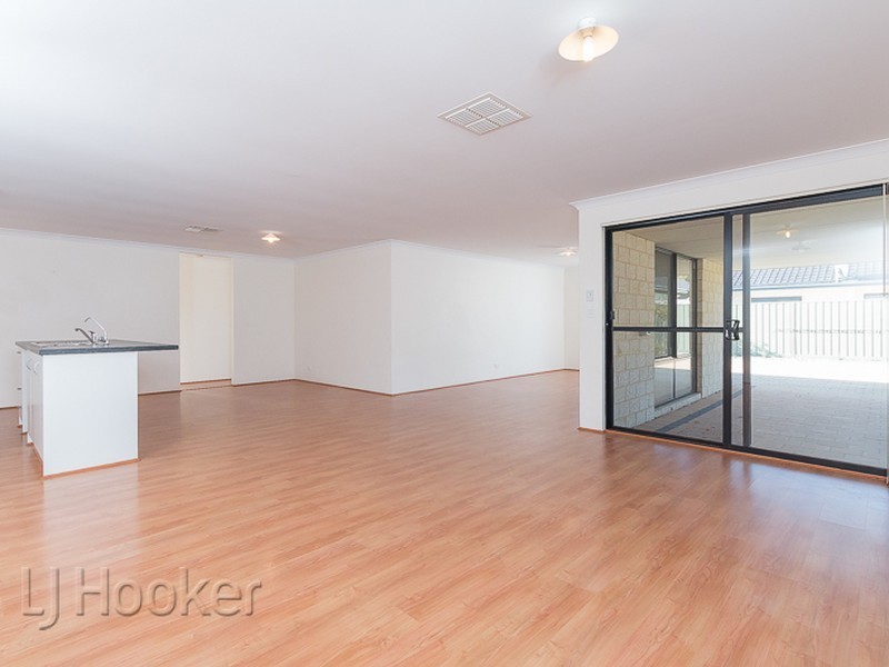 12 Searchers Crescent, Baldivis WA 6171