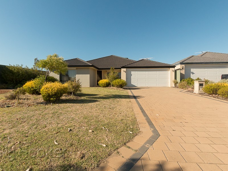 12 Searchers Crescent, Baldivis WA 6171