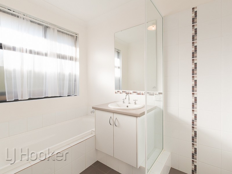 12 Searchers Crescent, Baldivis WA 6171