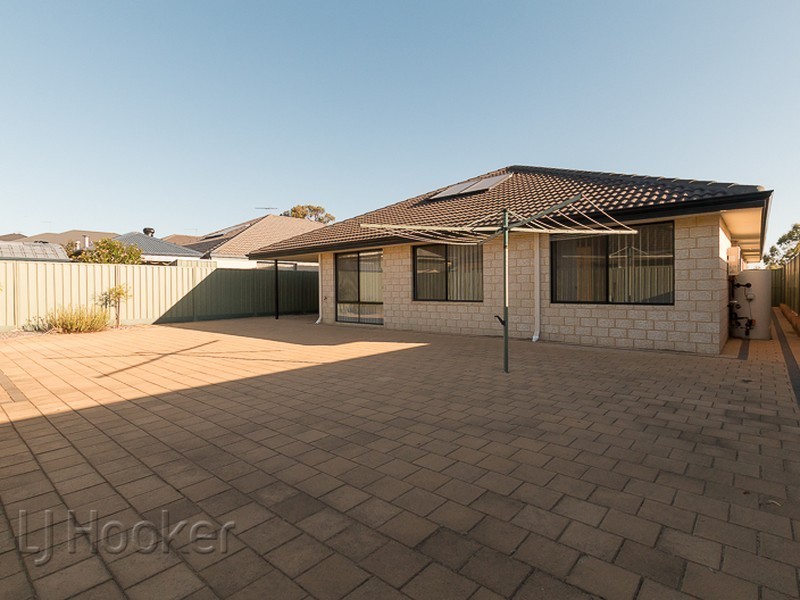 12 Searchers Crescent, Baldivis WA 6171