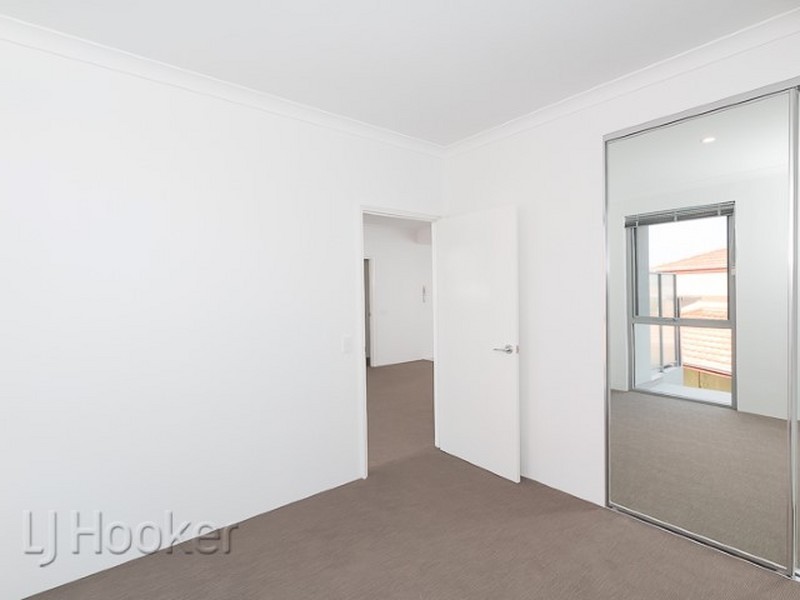 7/102 Kent Street, Rockingham WA 6168