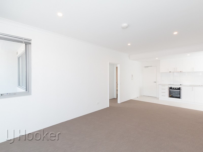 6/102 Kent Street, Rockingham WA 6168